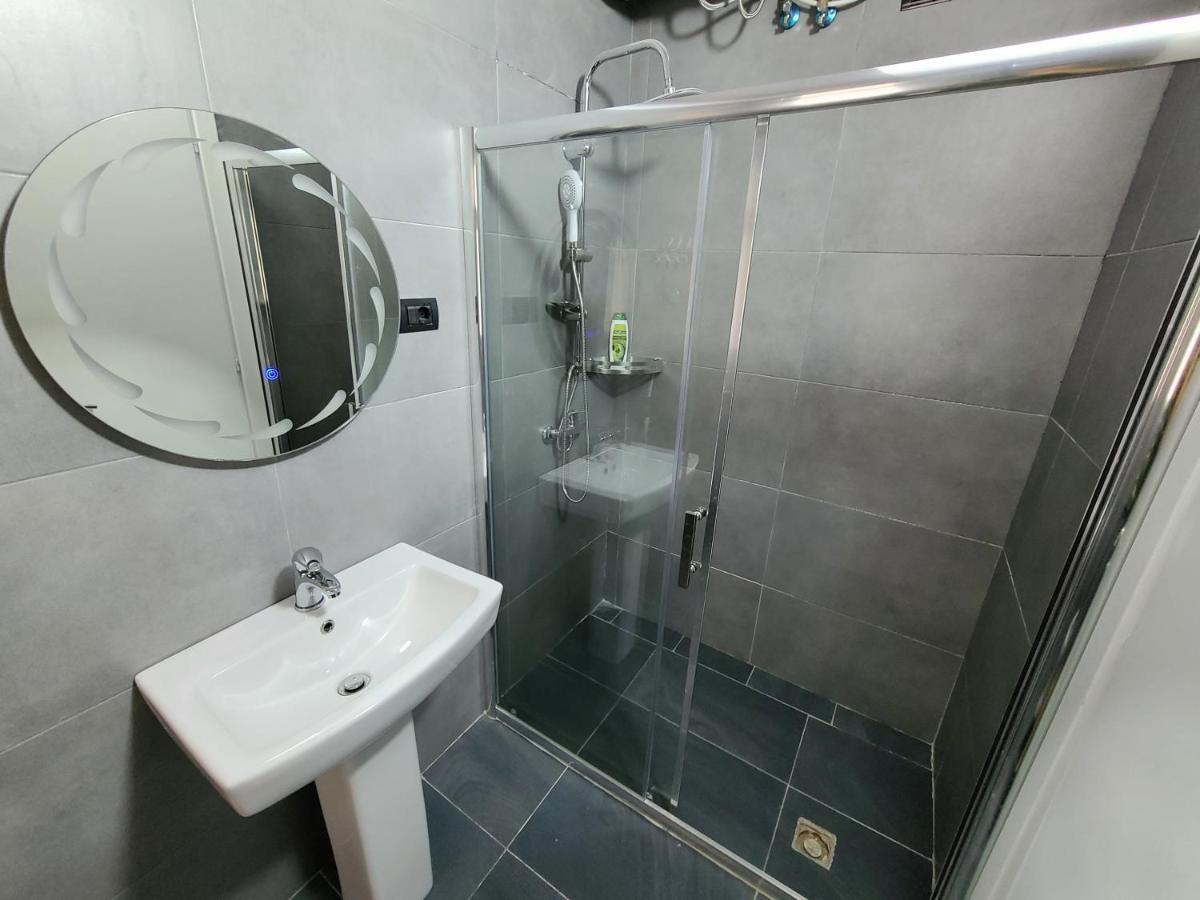 D1 Rooms & Apartments Tirana Exterior photo